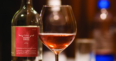 Wein aus dem eigenen Rebberg (Foto: Livia Eichenberger)